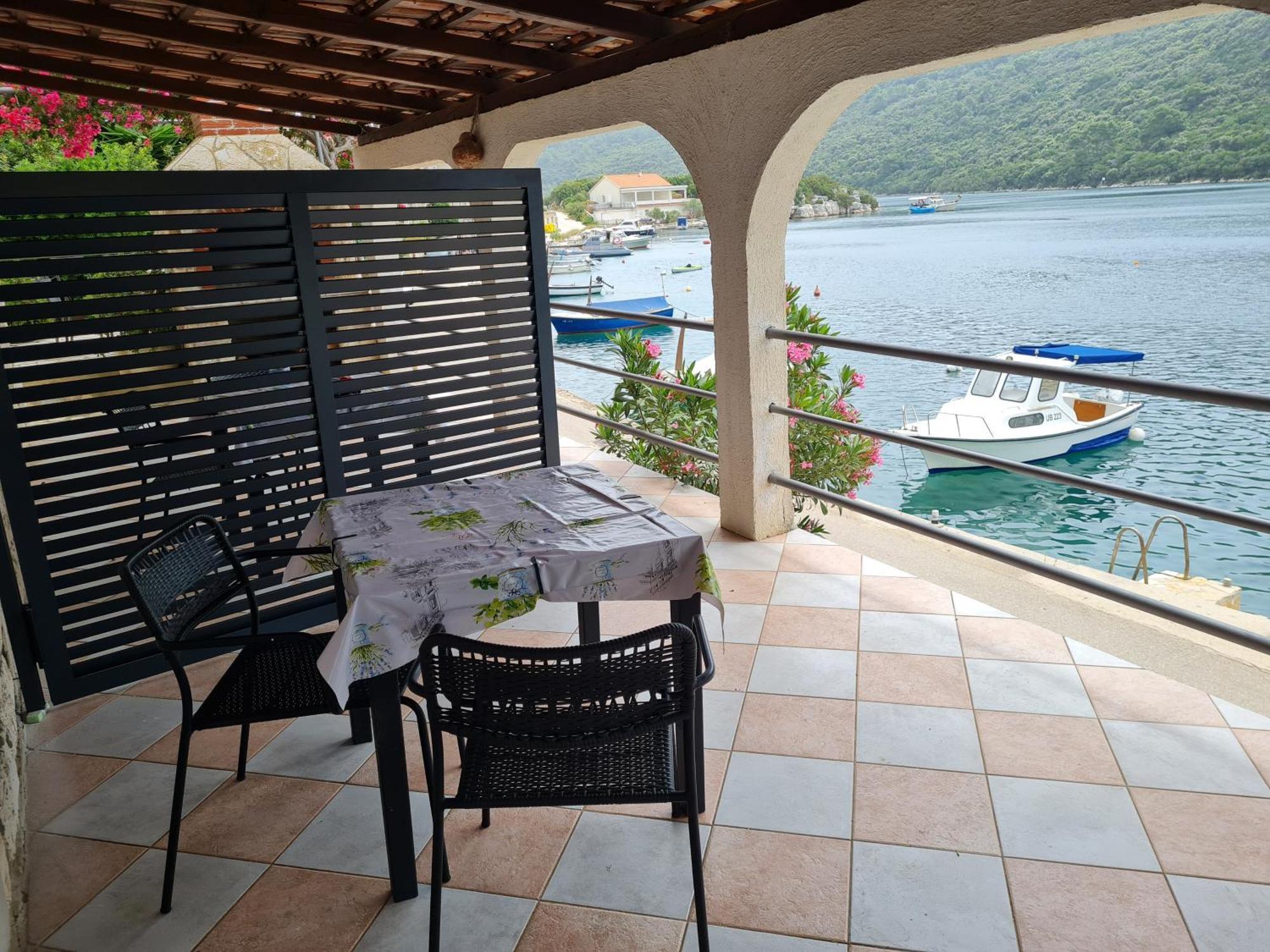 Villa Agata Lastovo エクステリア 写真